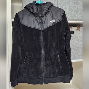 The North Face Women's Black Teddy Jacket, Large. Well-loved.